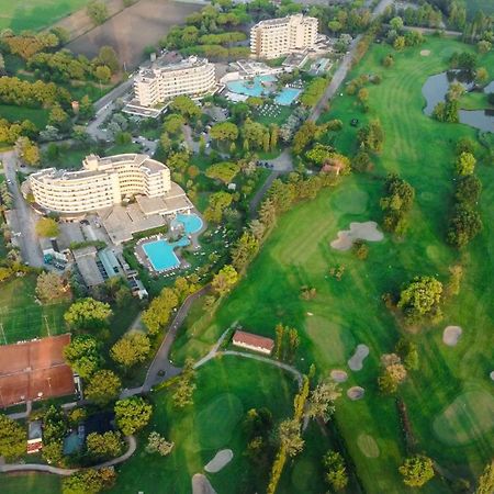 Galzignano Resort Terme & Golf - Hotel Majestic Galzignano Terme Bagian luar foto