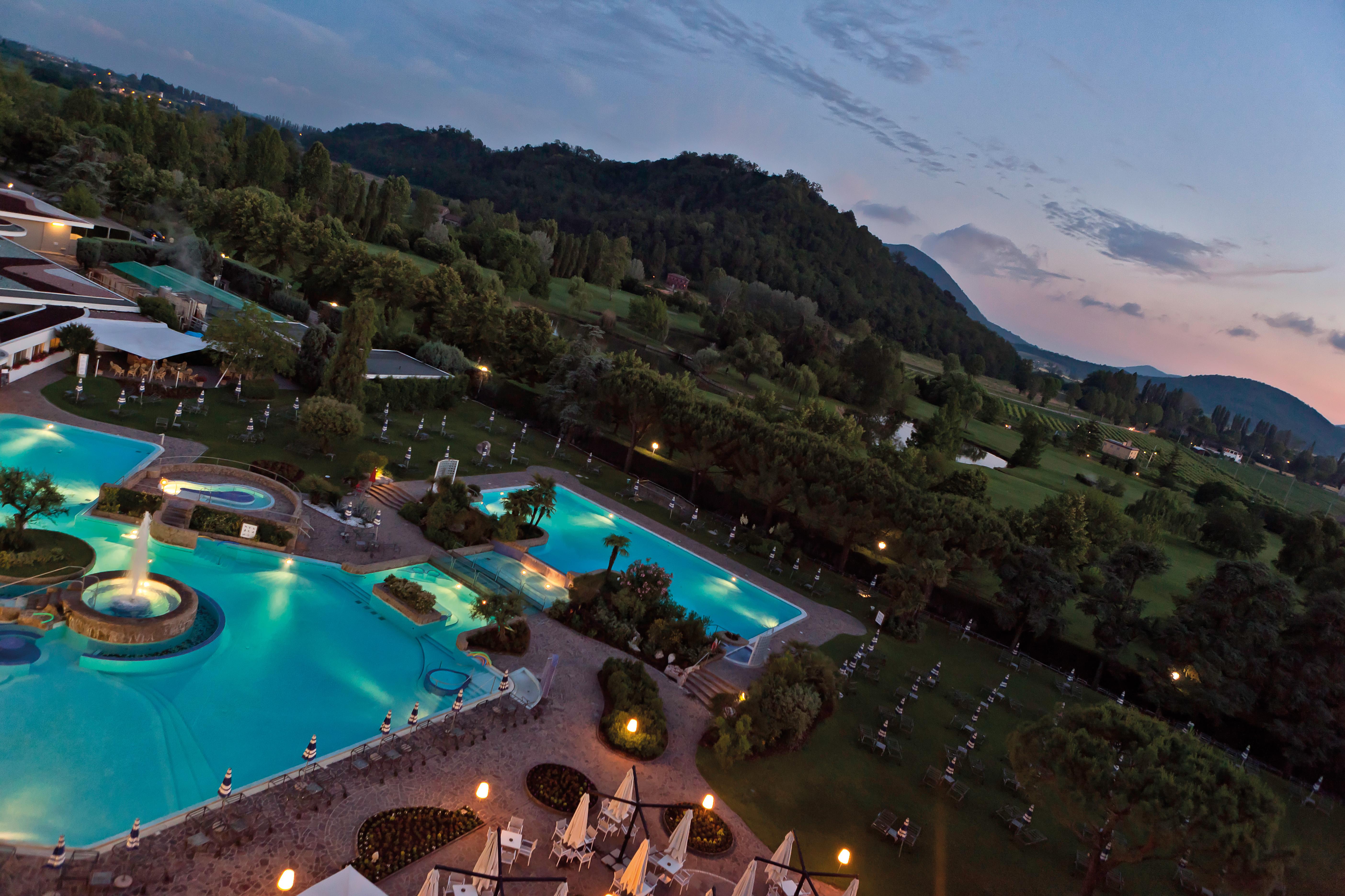 Galzignano Resort Terme & Golf - Hotel Majestic Galzignano Terme Bagian luar foto